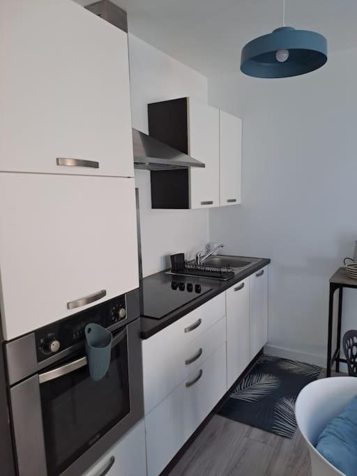 Charmante Petite Maison A 2 Pas De La Mer Maison 6 Биник Екстериор снимка